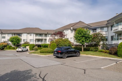 238 2451 Gladwin Road, Abbotsford, BC, Abbotsford — Apartment/Condo for sale