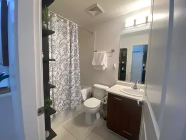 Mudroom Photo of 203 13321 102a Avenue, Surrey, BC