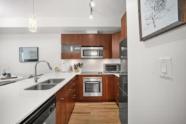 203 13321 102a Avenue, Surrey, BC