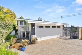 15535 Royal Avenue, White Rock, BC