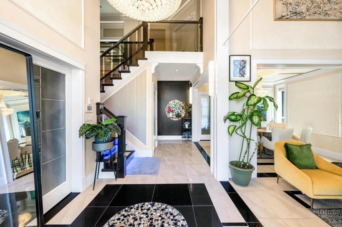 Family Room Photo of 10880 Maddocks Road, Richmond, BC