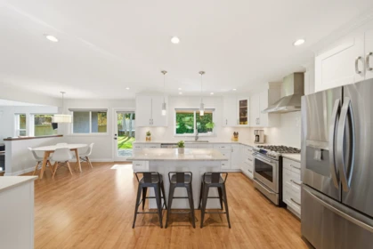 Kitchen Island Photo of 5288 Central Avenue, Delta, BC