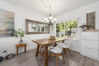 Breakfast Nook Photo of 300 E 25th Street, North Vancouver, BC