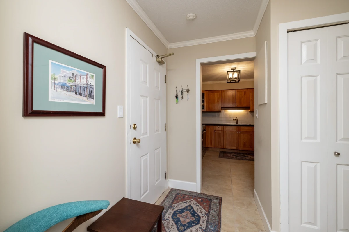 Family Room Photo of 205 1459 Blackwood Street, White Rock, BC