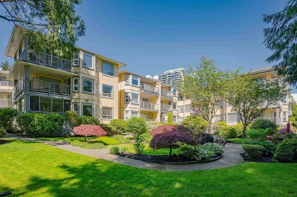 Aerial View of 205 1459 Blackwood Street, White Rock, BC