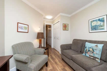 Hallway Photo of 205 1459 Blackwood Street, White Rock, BC