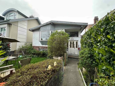 Kitchen Photo of 7865 French Street, Vancouver, BC