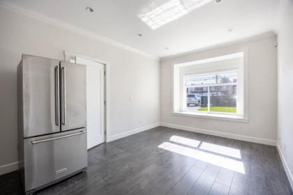 Entry Foyer Photo of 7759 Wedgewood Street, Burnaby, BC