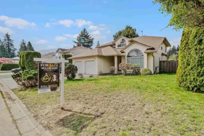44650 Cumberland Avenue, Chilliwack, BC, Chilliwack — Single Family Residence for sale