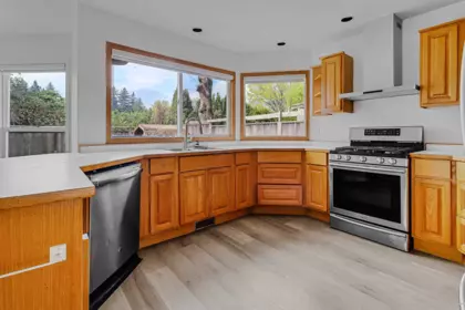 Outdoor Patio Photo of 44650 Cumberland Avenue, Chilliwack, BC