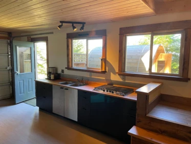 Basement Recreation Room Photo of 125 Bellhouse Road, Galiano Island, BC