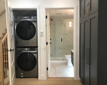 Primary Bathroom Photo of 5455 Killarney Street, Vancouver, BC