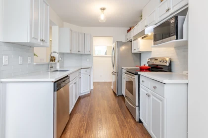 Breakfast Nook Photo of 402 13870 70 Avenue, Surrey, BC