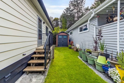 Outdoor Deck Photo of 18 2120 King George Boulevard, Surrey, BC