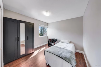 Staircase Photo of 532 Riverview Crescent, Coquitlam, BC