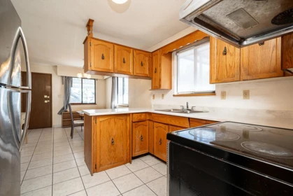 Kitchen Photo of 4332 Victoria Drive, Vancouver, BC