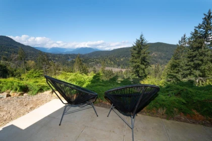 Basement Recreation Room Photo of 897 Rivendell Drive, Bowen Island, BC
