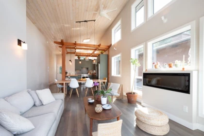Breakfast Nook Photo of 897 Rivendell Drive, Bowen Island, BC