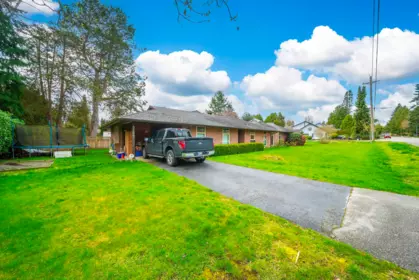 Hot Tub / Spa Photo of 5186 10a Avenue, Delta, BC