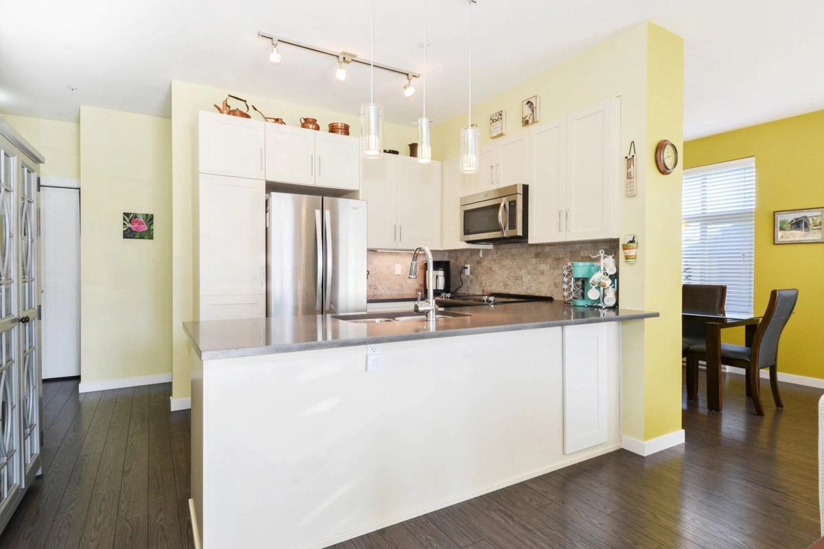 Living Room Photo of 411 2855 156 Street, Surrey, BC