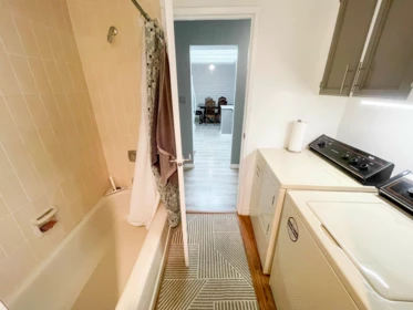 Mudroom Photo of 205 1351 Martin Street, White Rock, BC
