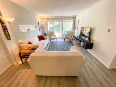 Primary Bedroom Photo of 205 1351 Martin Street, White Rock, BC
