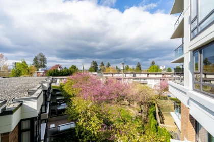 Swimming Pool Photo of 508 7325 Arcola Street, Burnaby, BC