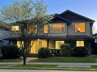 Swimming Pool Photo of 11377 Creekside Street, Maple Ridge, BC