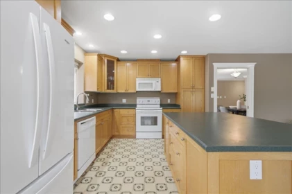 Pantry Photo of 22727 127th Avenue, Maple Ridge, BC