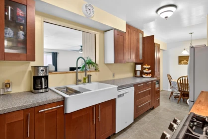 Laundry Room Photo of 13115 100a Avenue, Surrey, BC