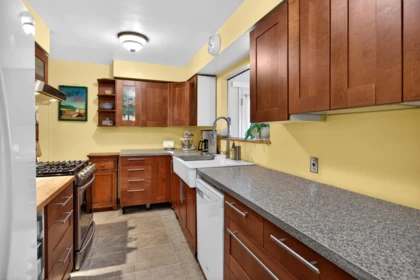Loft / Bonus Room Photo of 13115 100a Avenue, Surrey, BC