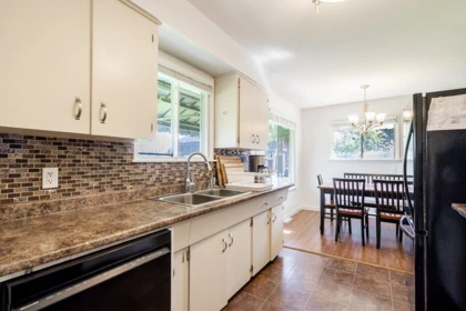 Garden / Landscaping Photo of 15675 40th Avenue, Surrey, BC