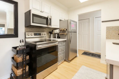 Kitchen Photo of 410 1200 Pacific Street, Coquitlam, BC