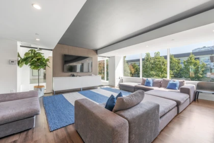 Hot Tub / Spa Photo of 703 5508 Hollybridge Way, Richmond, BC