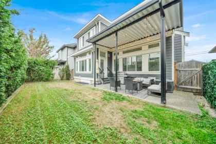 Front Yard Photo of 18356 68 Avenue, Surrey, BC