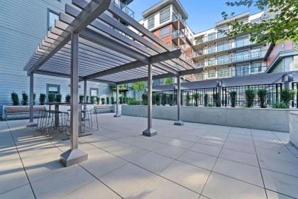 Hallway Photo of 615 10778 138 Street, Surrey, BC