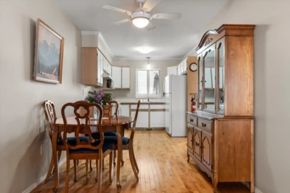 Kitchen Island Photo of 35 45435 Knight Road, Chilliwack, BC