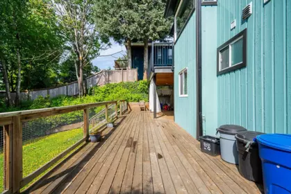 Garden / Landscaping Photo of 32604 Best Avenue, Mission, BC