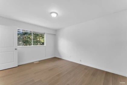 Breakfast Nook Photo of 26747 32 Avenue, Langley, BC