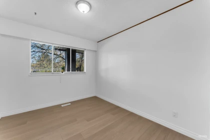 Laundry Room Photo of 26747 32 Avenue, Langley, BC
