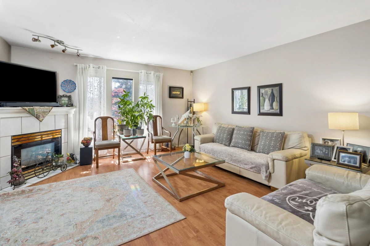 Dining Area Photo of TH28 2590 Panorama Drive, Coquitlam, BC