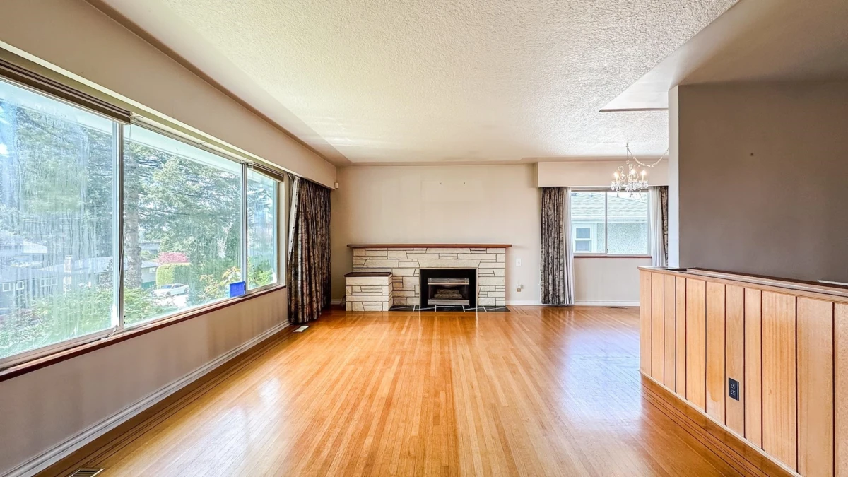 Dining Area Photo of 6167 Broadway, Burnaby, BC