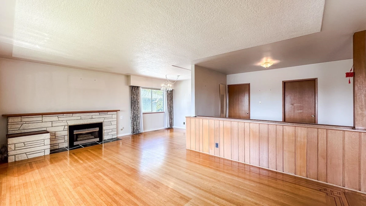 Family Room Photo of 6167 Broadway, Burnaby, BC