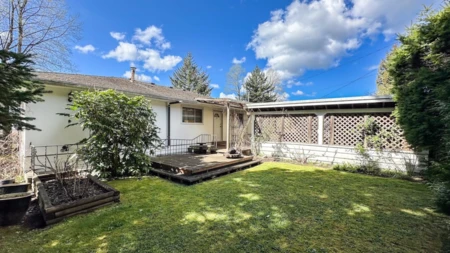 Backyard Photo of 6167 Broadway, Burnaby, BC