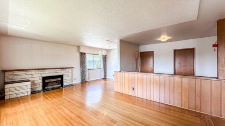 6167 Broadway, Burnaby, BC, Burnaby — Single Family Residence for sale