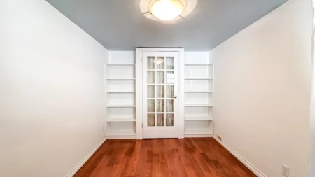 Hallway Photo of 6167 Broadway, Burnaby, BC
