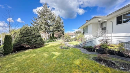 6167 Broadway, Burnaby, BC, Burnaby — Single Family Residence for sale