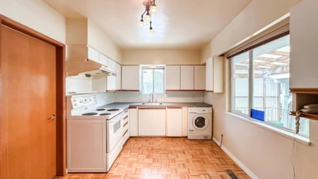 Primary Bedroom Photo of 6167 Broadway, Burnaby, BC