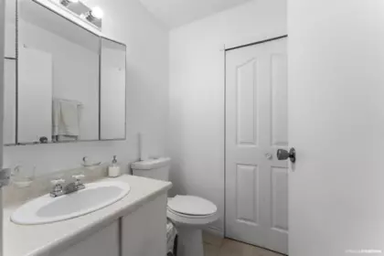 Powder Room Photo of 207 13931 74 Avenue, Surrey, BC