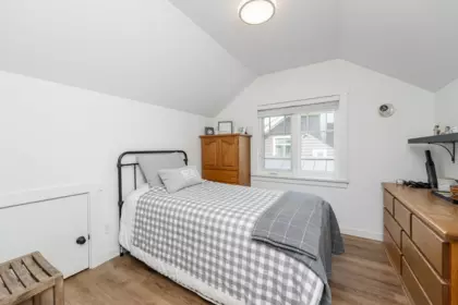 Office / Den Photo of 903 Walls Avenue, Coquitlam, BC
